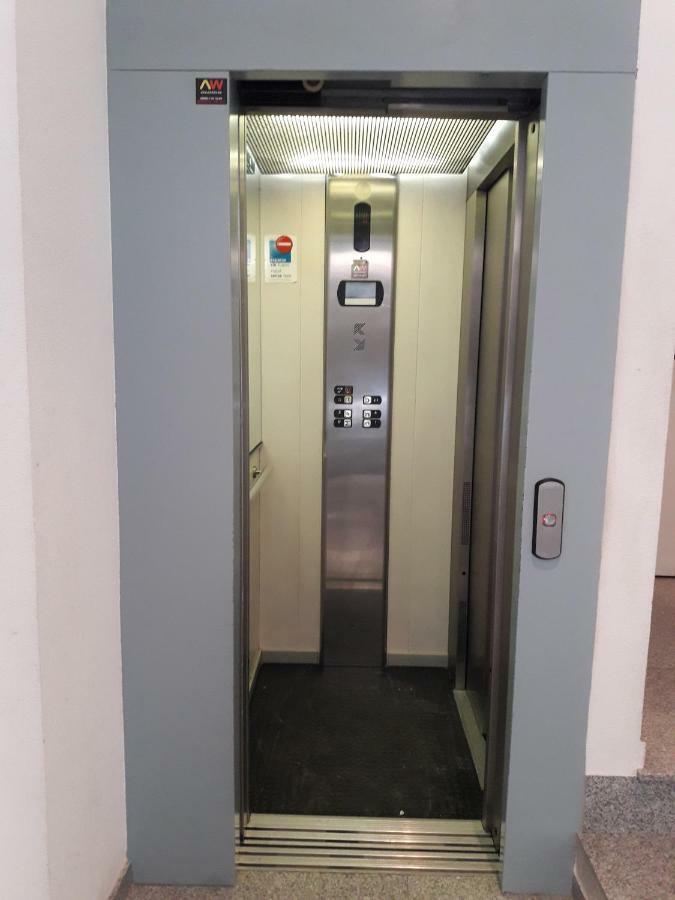 Casa Tranquila 3 Bedroom Apartment Ac Wifi อาลิกันเต ภายนอก รูปภาพ