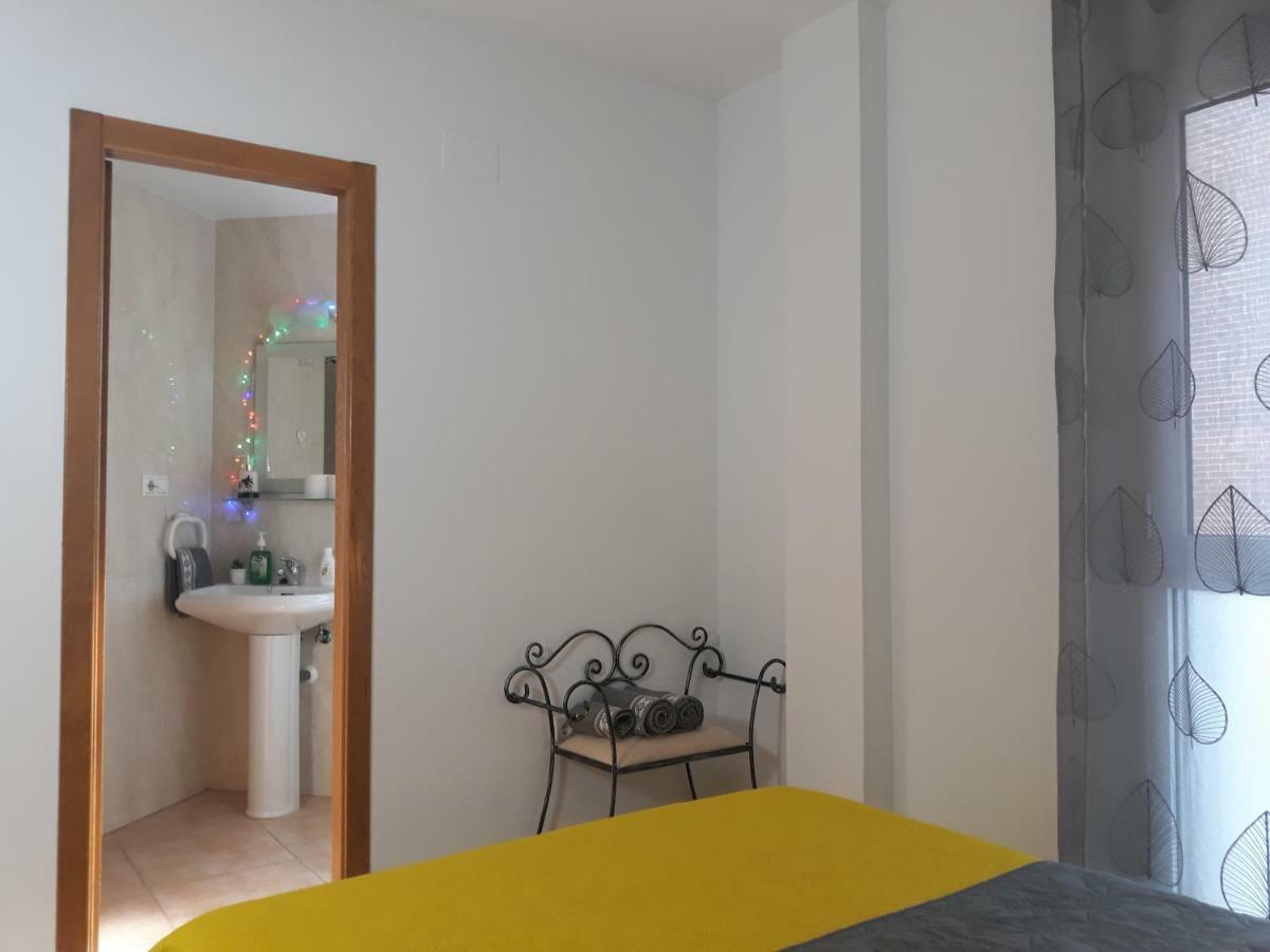 Casa Tranquila 3 Bedroom Apartment Ac Wifi อาลิกันเต ภายนอก รูปภาพ