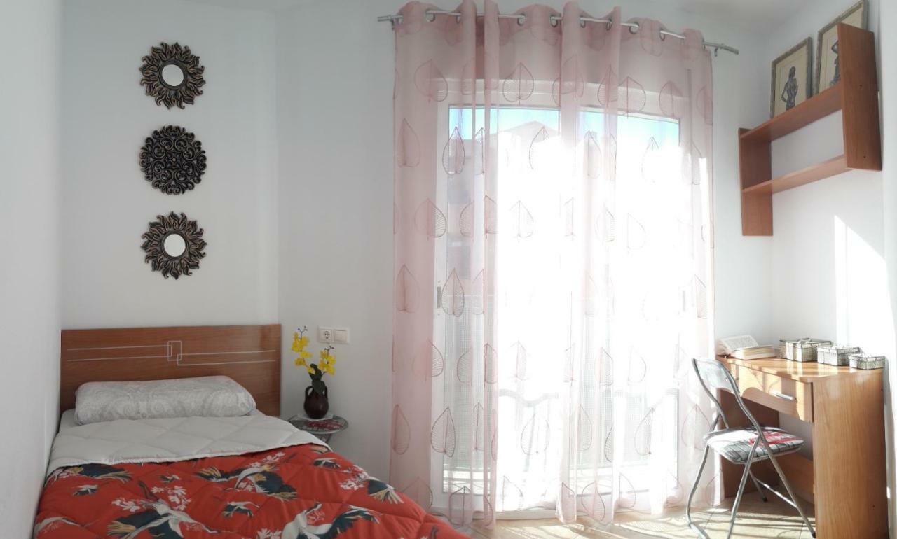 Casa Tranquila 3 Bedroom Apartment Ac Wifi อาลิกันเต ภายนอก รูปภาพ